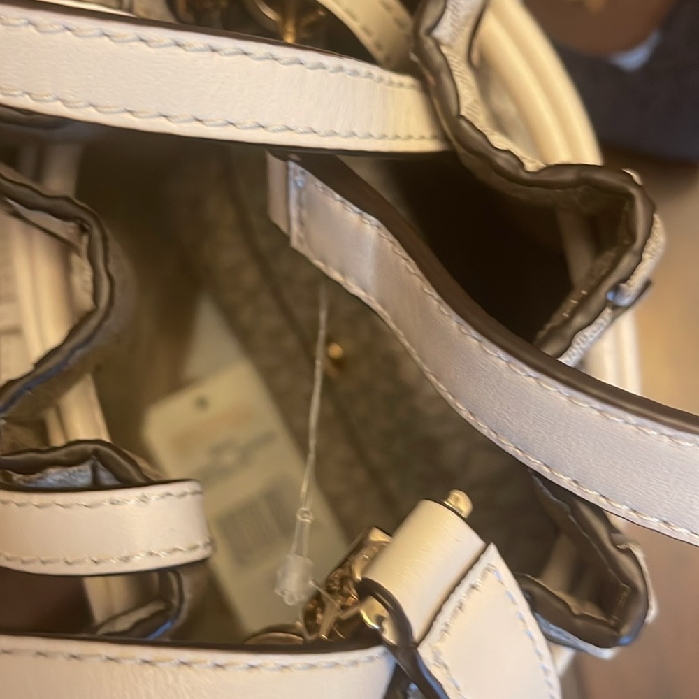 White Shoulder Bag With Drawstring Closure And Ri… - image 2